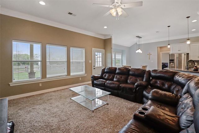 1056 Longhorn Trail, Angleton, TX 77515