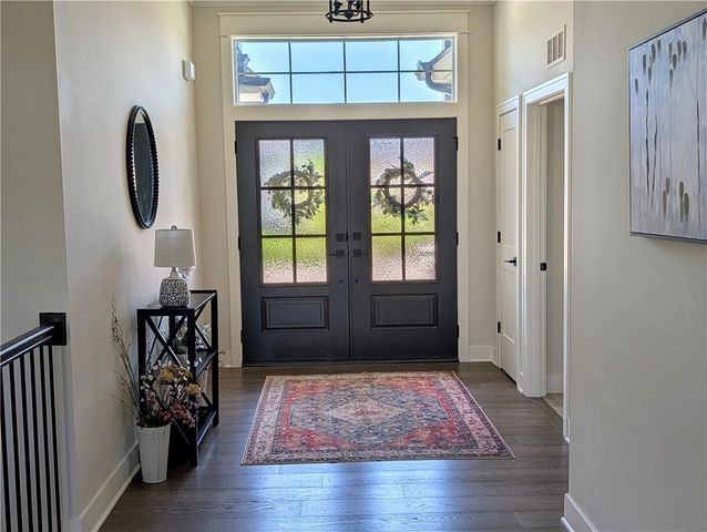22076 W 93rd Terrace, Lenexa, KS 66220