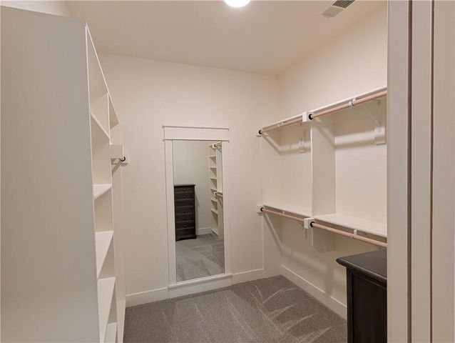 22076 W 93rd Terrace, Lenexa, KS 66220