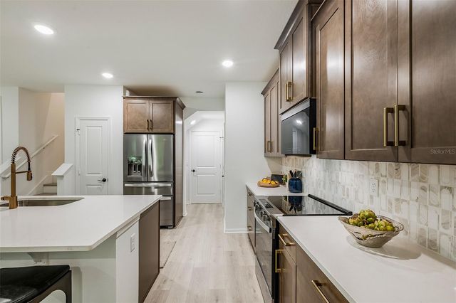 1669 GREENLEAF WOODS COVE, Oviedo, FL 32765