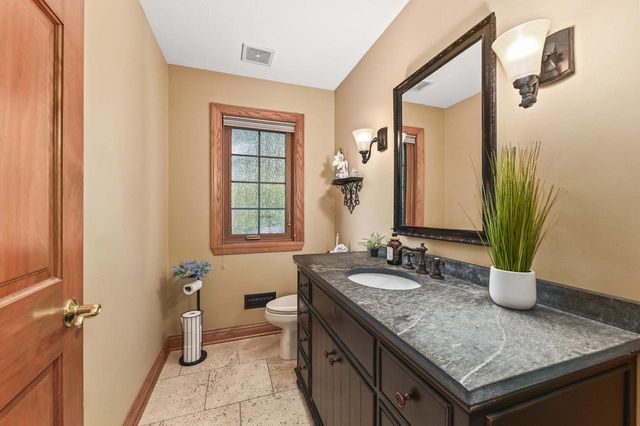 W168N10307 Wildrose LANE, Germantown, WI 53022