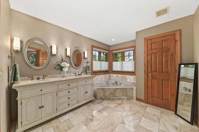 W168N10307 Wildrose LANE, Germantown, WI 53022