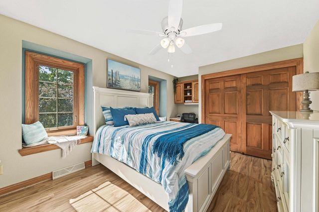 W168N10307 Wildrose LANE, Germantown, WI 53022