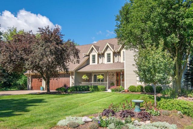 W168N10307 Wildrose LANE, Germantown, WI 53022