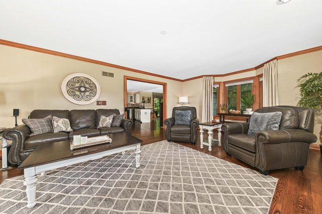 W168N10307 Wildrose LANE, Germantown, WI 53022