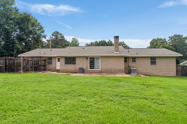 301 S 35th Ave., Hattiesburg, MS 39401