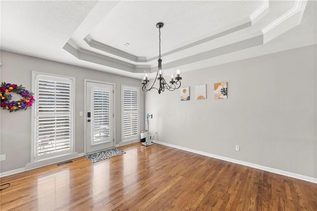 7433 N Smalley Avenue, Kansas City, MO 64158