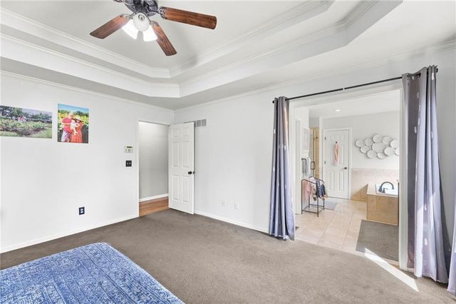 7433 N Smalley Avenue, Kansas City, MO 64158