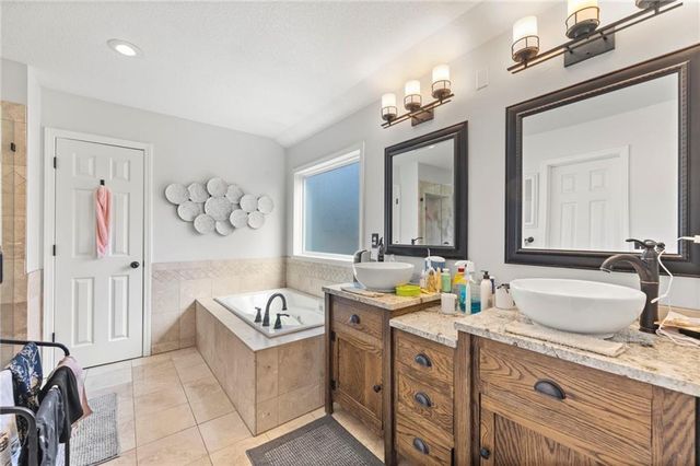 7433 N Smalley Avenue, Kansas City, MO 64158