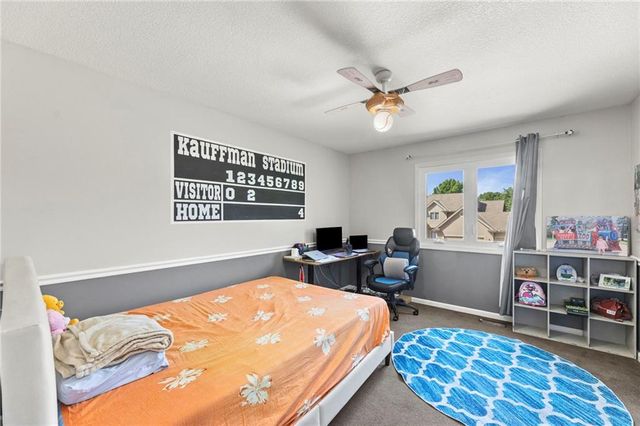 7433 N Smalley Avenue, Kansas City, MO 64158