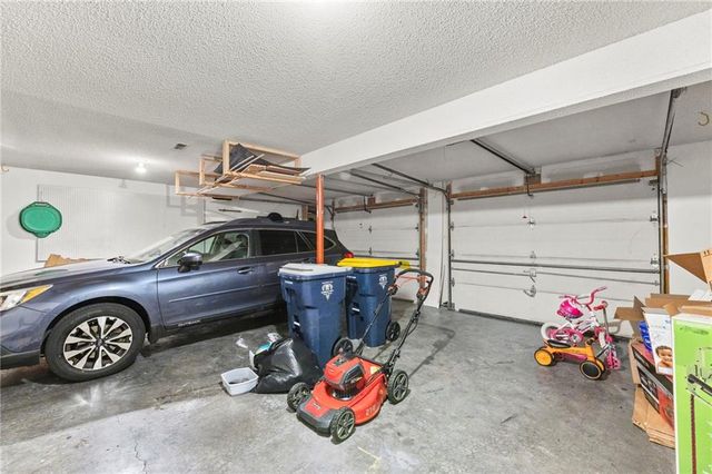 7433 N Smalley Avenue, Kansas City, MO 64158
