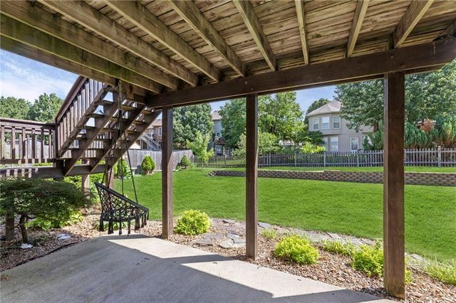 7433 N Smalley Avenue, Kansas City, MO 64158