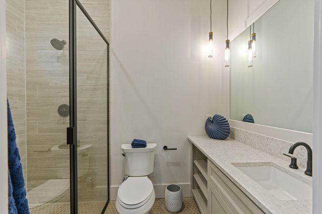 7505 E Us Highway 290, Johnson City, TX 78636