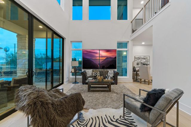 7505 E Us Highway 290, Johnson City, TX 78636