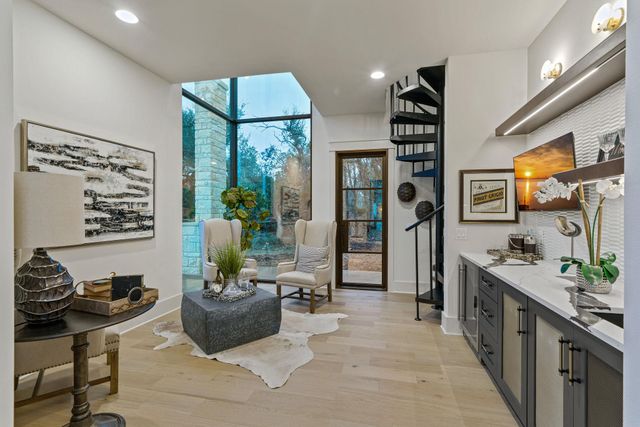 7505 E Us Highway 290, Johnson City, TX 78636