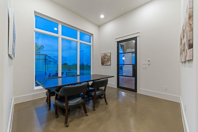 7505 E Us Highway 290, Johnson City, TX 78636