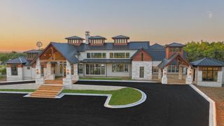 7505 E Us Highway 290, Johnson City, TX 78636