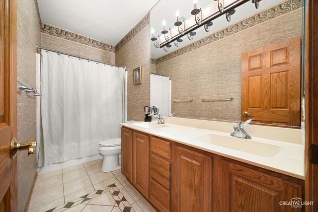 10605 Red Hawk Lane, Spring Grove, IL 60081