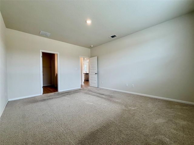 305 Tolo DR, Elgin, TX 78621