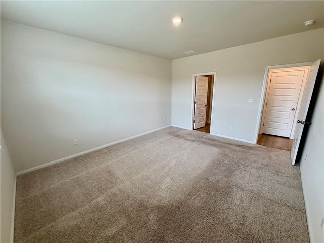 305 Tolo DR, Elgin, TX 78621