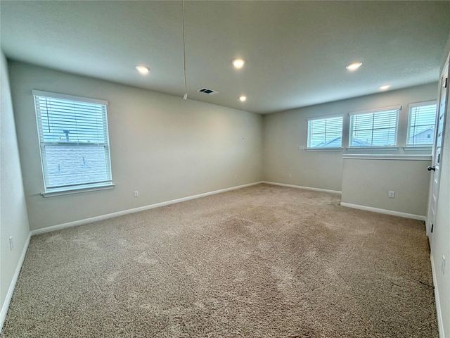 305 Tolo DR, Elgin, TX 78621
