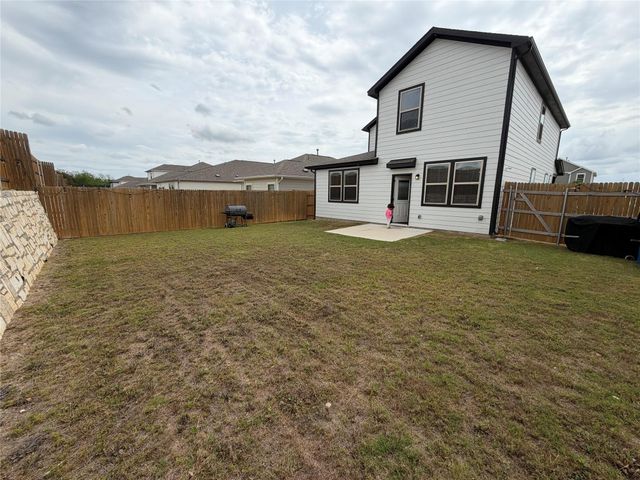 305 Tolo DR, Elgin, TX 78621