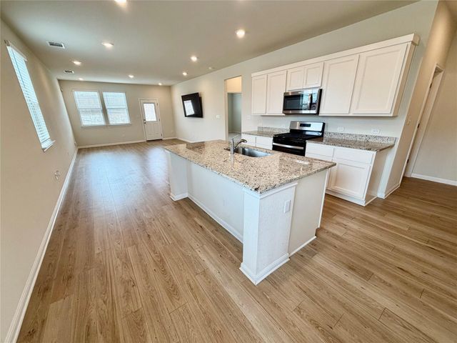 305 Tolo DR, Elgin, TX 78621
