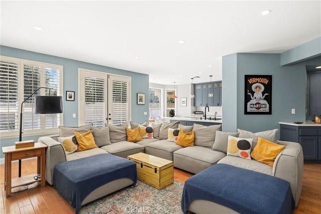 22312 Delia Court, Calabasas, CA 91302