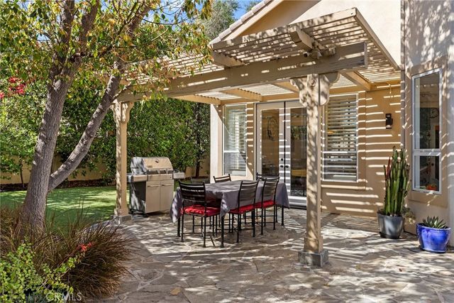 22312 Delia Court, Calabasas, CA 91302