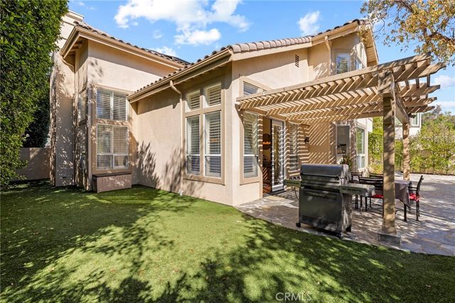 22312 Delia Court, Calabasas, CA 91302