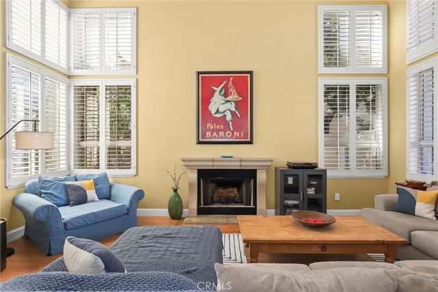 22312 Delia Court, Calabasas, CA 91302
