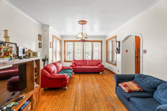 5951 S Richmond Street, Chicago, IL 60629