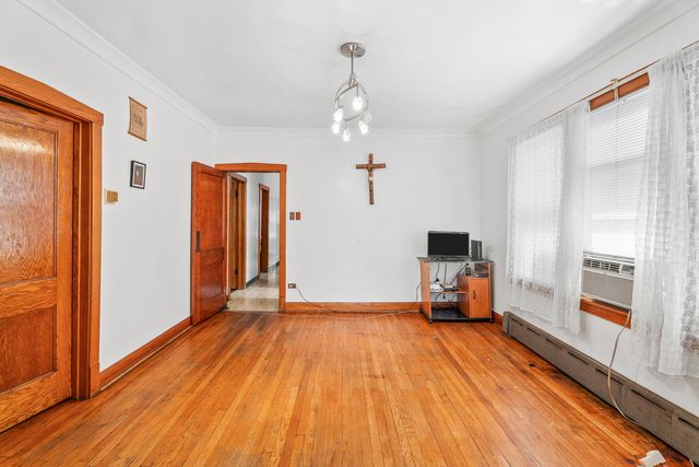 5951 S Richmond Street, Chicago, IL 60629