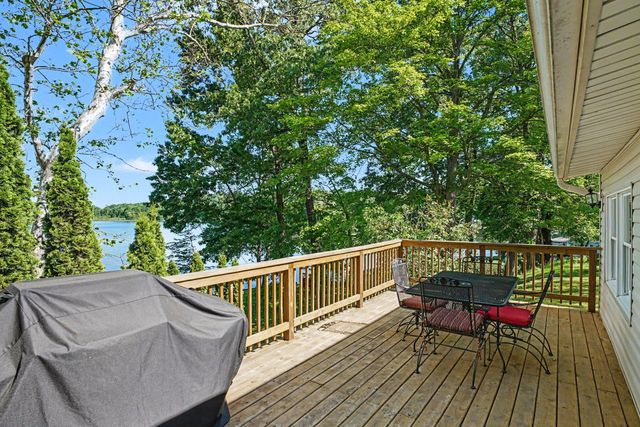14516 Lilly Lake Drive, Newberg Twp, MI 49061