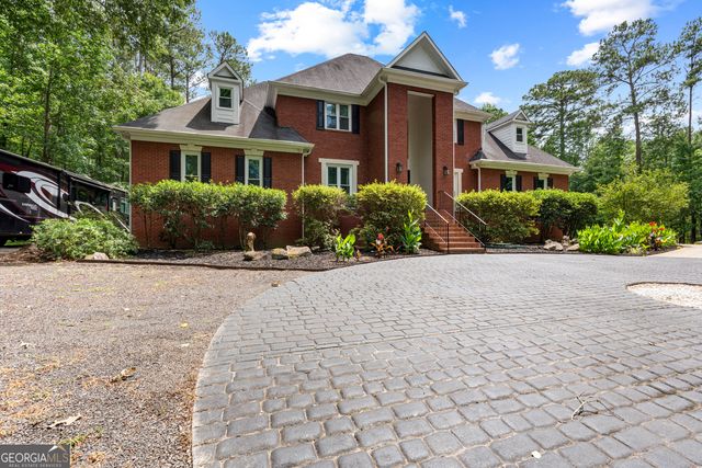 230 Camelot Drive, Fayetteville, GA 30214