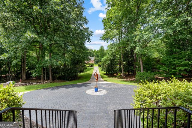230 Camelot Drive, Fayetteville, GA 30214