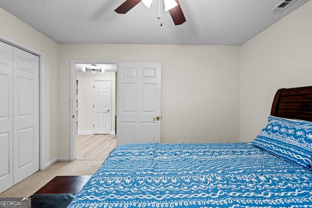 230 Camelot Drive, Fayetteville, GA 30214