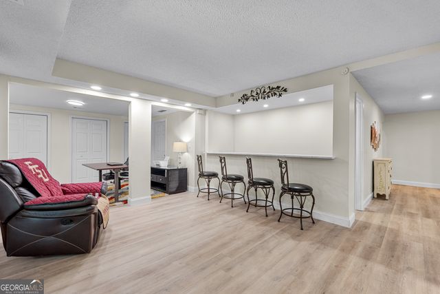 230 Camelot Drive, Fayetteville, GA 30214
