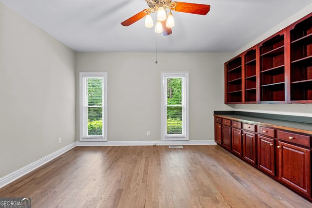 230 Camelot Drive, Fayetteville, GA 30214