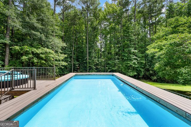 230 Camelot Drive, Fayetteville, GA 30214