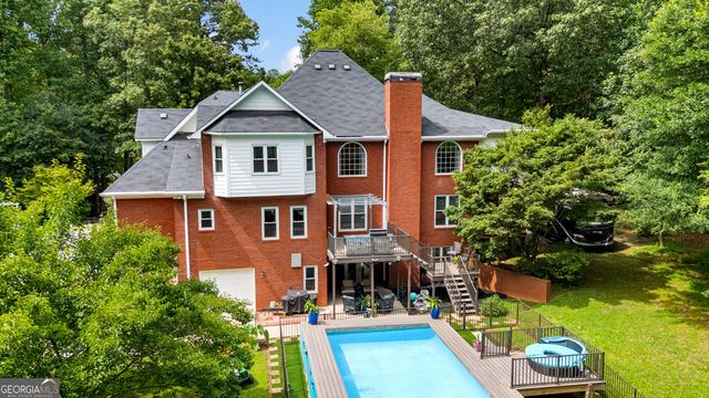 230 Camelot Drive, Fayetteville, GA 30214