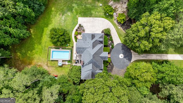 230 Camelot Drive, Fayetteville, GA 30214