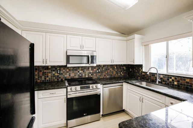 5491 NW 40th Terrace, Coconut Creek, FL 33073