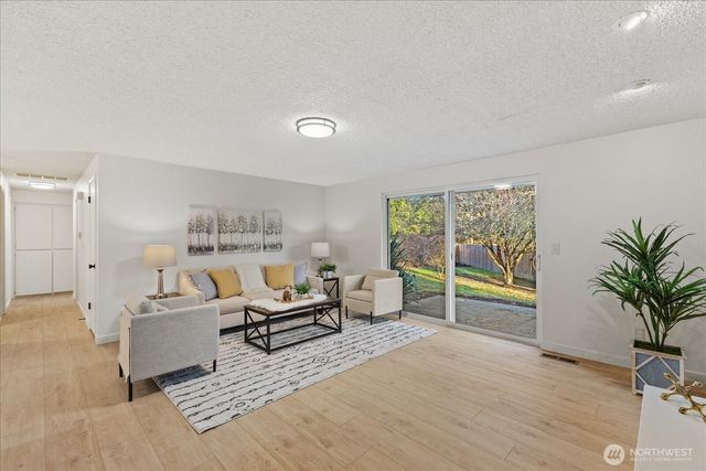 10629 26th Drive SE, Everett, WA 98208