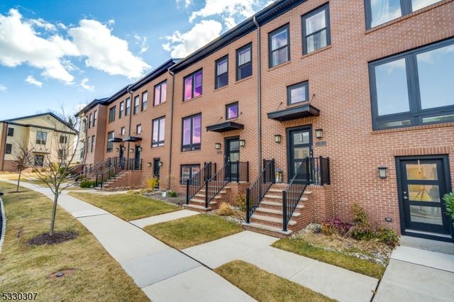 5 E Hartwick Dr, Montgomery Twp., NJ 08558