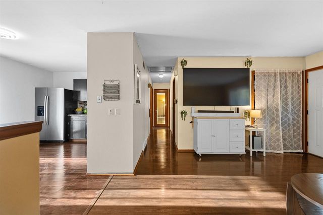 2014 Prairie Road, Madison, WI 53711