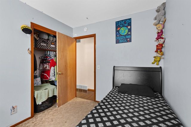 2014 Prairie Road, Madison, WI 53711