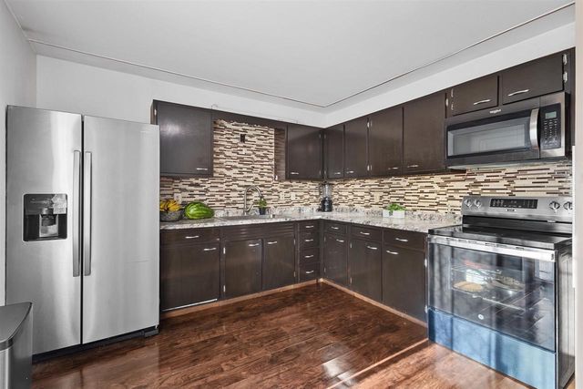 2014 Prairie Road, Madison, WI 53711