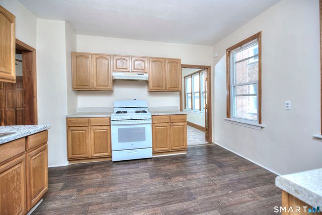 41-43-45 Taft Avenue, Bridgeport, CT 06606