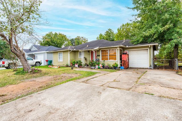 1504 Harris Avenue, Pasadena, TX 77506